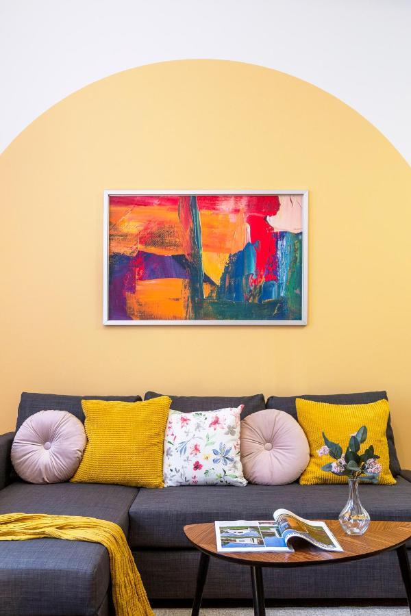 Cozy Home By Bella In The Heart Of บูดาเปสต์ ภายนอก รูปภาพ