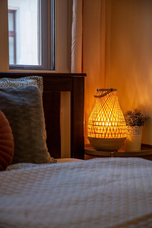 Cozy Home By Bella In The Heart Of บูดาเปสต์ ภายนอก รูปภาพ