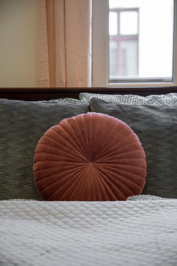 Cozy Home By Bella In The Heart Of บูดาเปสต์ ภายนอก รูปภาพ